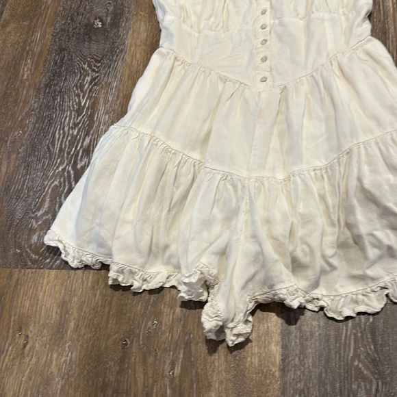 American Eagle cream shorty romper - Picture 2 of 5